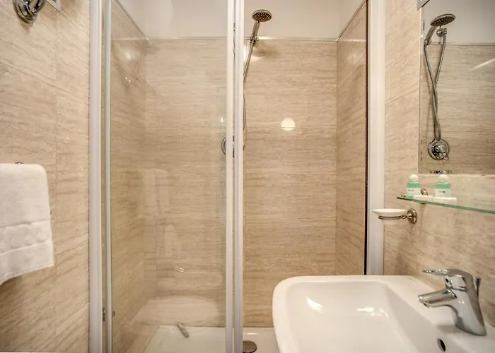 San Valentino 3* Rome